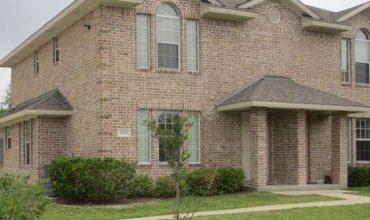 2332 Autumn Chase Loop College Station, TX 77840