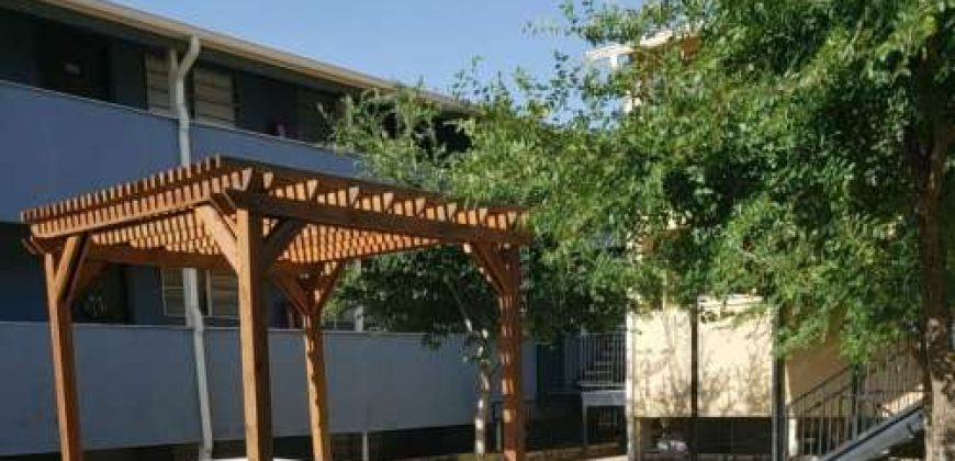 Cottage Point Apartments