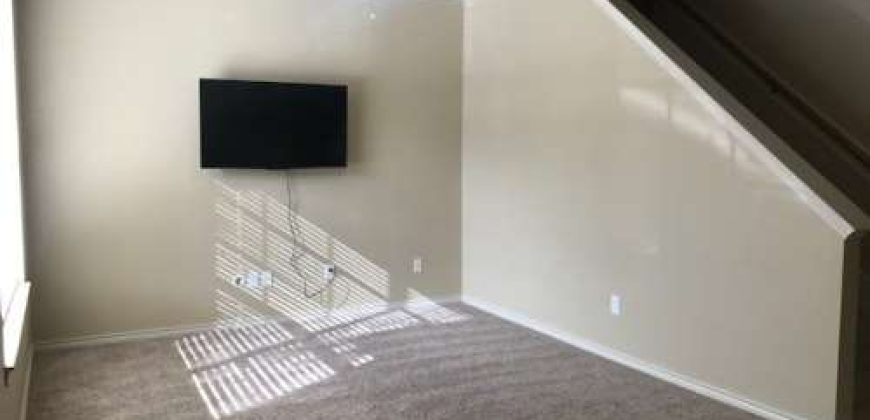 College Station – 3 Bedroom / 3 Bath- 2 story Condo off University Dr. E.