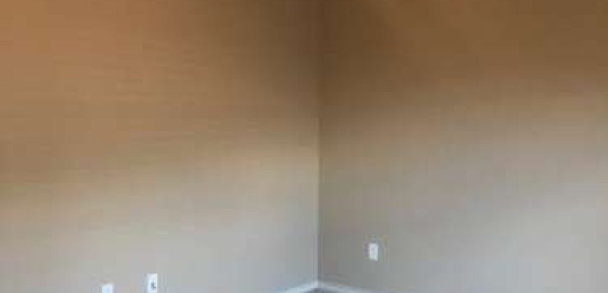 College Station – 3 Bedroom / 3 Bath- 2 story Condo off University Dr. E.