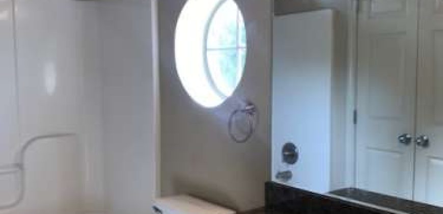 College Station – 3 Bedroom / 3 Bath- 2 story Condo off University Dr. E.