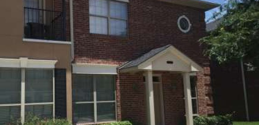 College Station – 3 Bedroom / 3 Bath- 2 story Condo off University Dr. E.