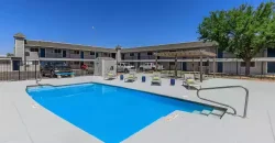 Oak Creek Apartments