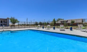 Oak Creek Apartments