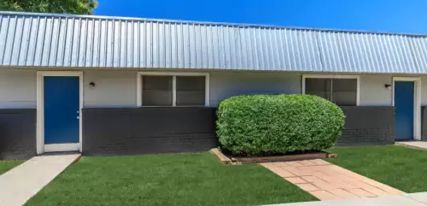 Oak Creek Apartments