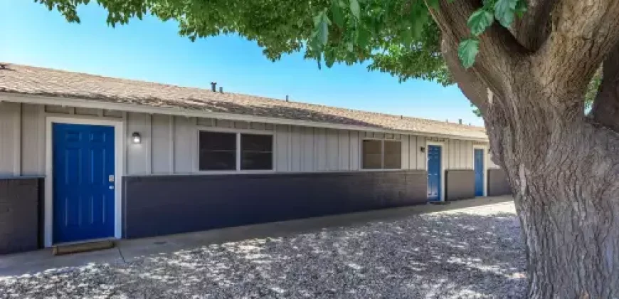 Oak Creek Apartments