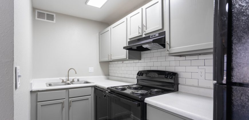Brisa Apartments & Storage