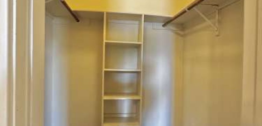 4 Bd / 4 Ba Duplex near Baylor Campus!