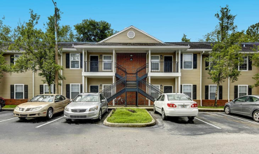 University Club Apartments