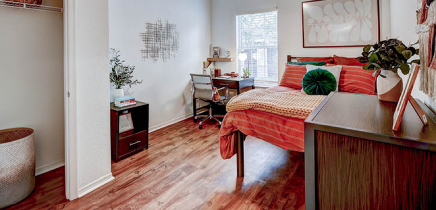 University Club Apartments Sublet (Sublet / Shared Housing)