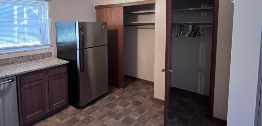 Two Bed One Bath Townhomes, Apt B Available Now! Two Bed One Bath Townhomes, Apt B Available Now!