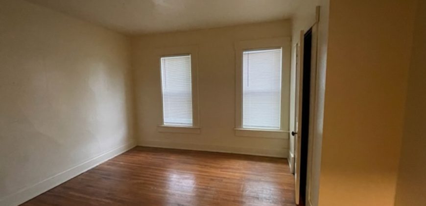 70-72 E Patterson 70-72 E Patterson