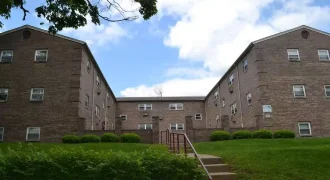 90 E 14th Ave Columbus, OH 43201 90 E 14th Ave Columbus, OH 43201