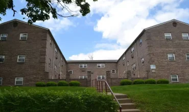 90 E 14th Ave Columbus, OH 43201