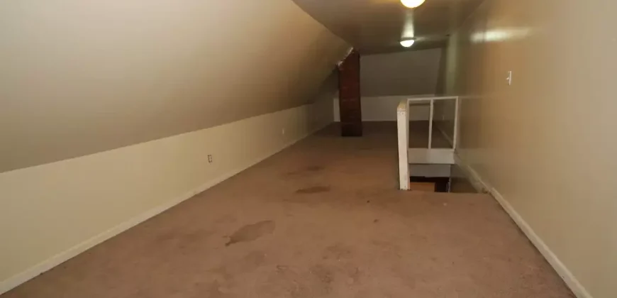 70-72 E Patterson 70-72 E Patterson