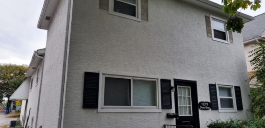 Two Bed One Bath Townhomes, Apt B Available Now! Two Bed One Bath Townhomes, Apt B Available Now!