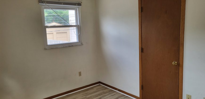 Two Bed One Bath Townhomes, Apt B Available Now! Two Bed One Bath Townhomes, Apt B Available Now!