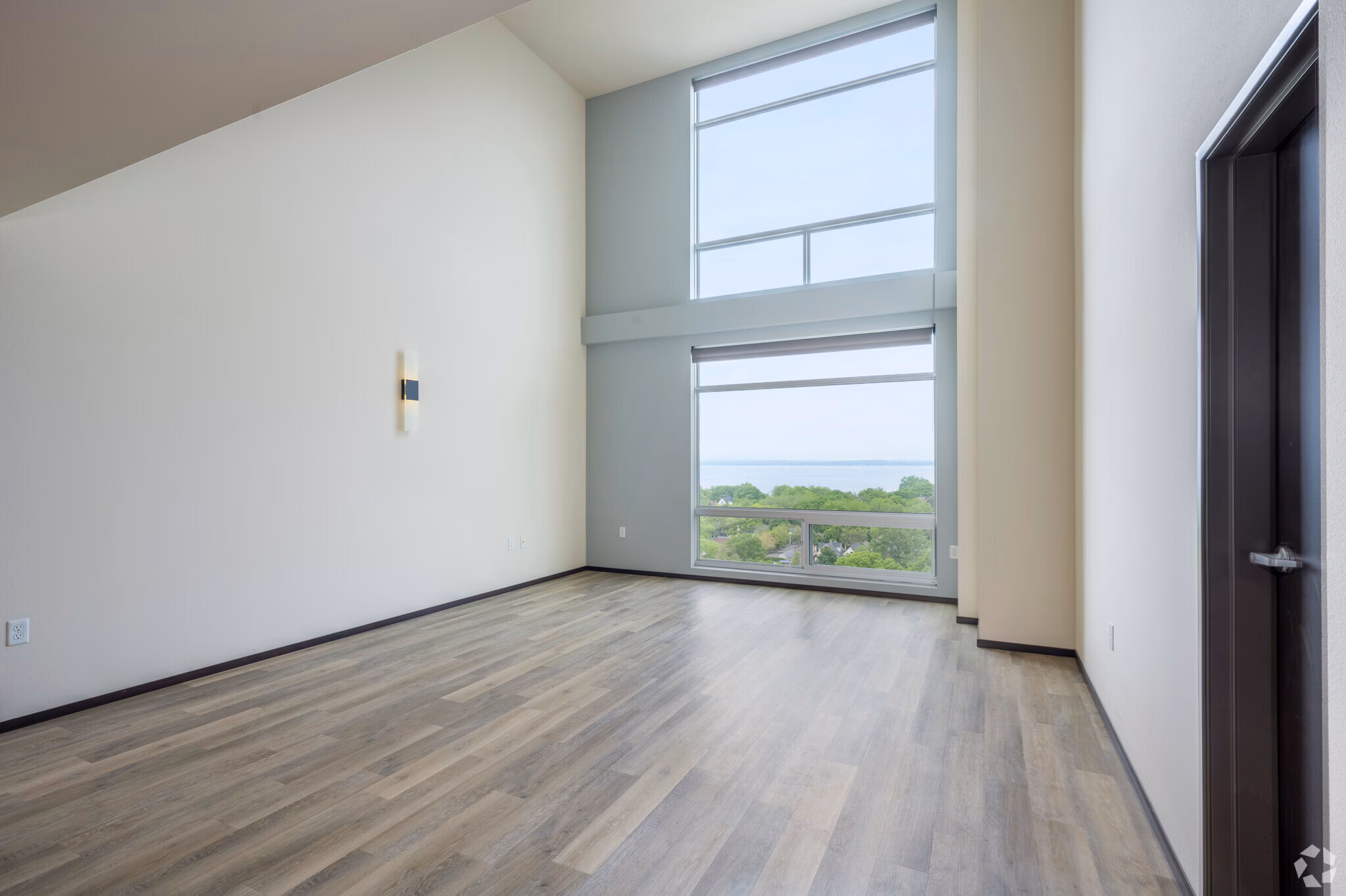 Galaxie High Rise Apartments