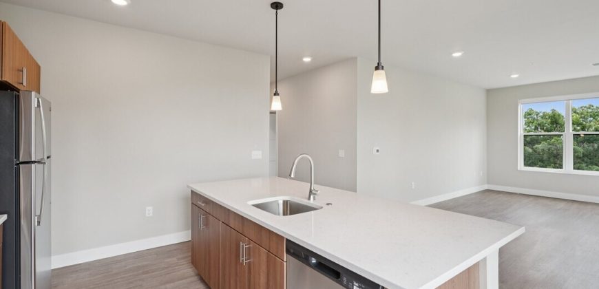 20221 Estero Gardens Cir