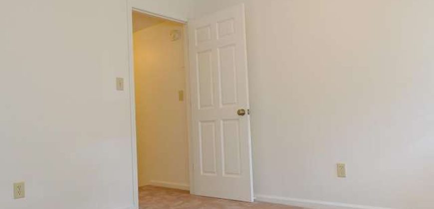 Summit St 2371-2375 MLR