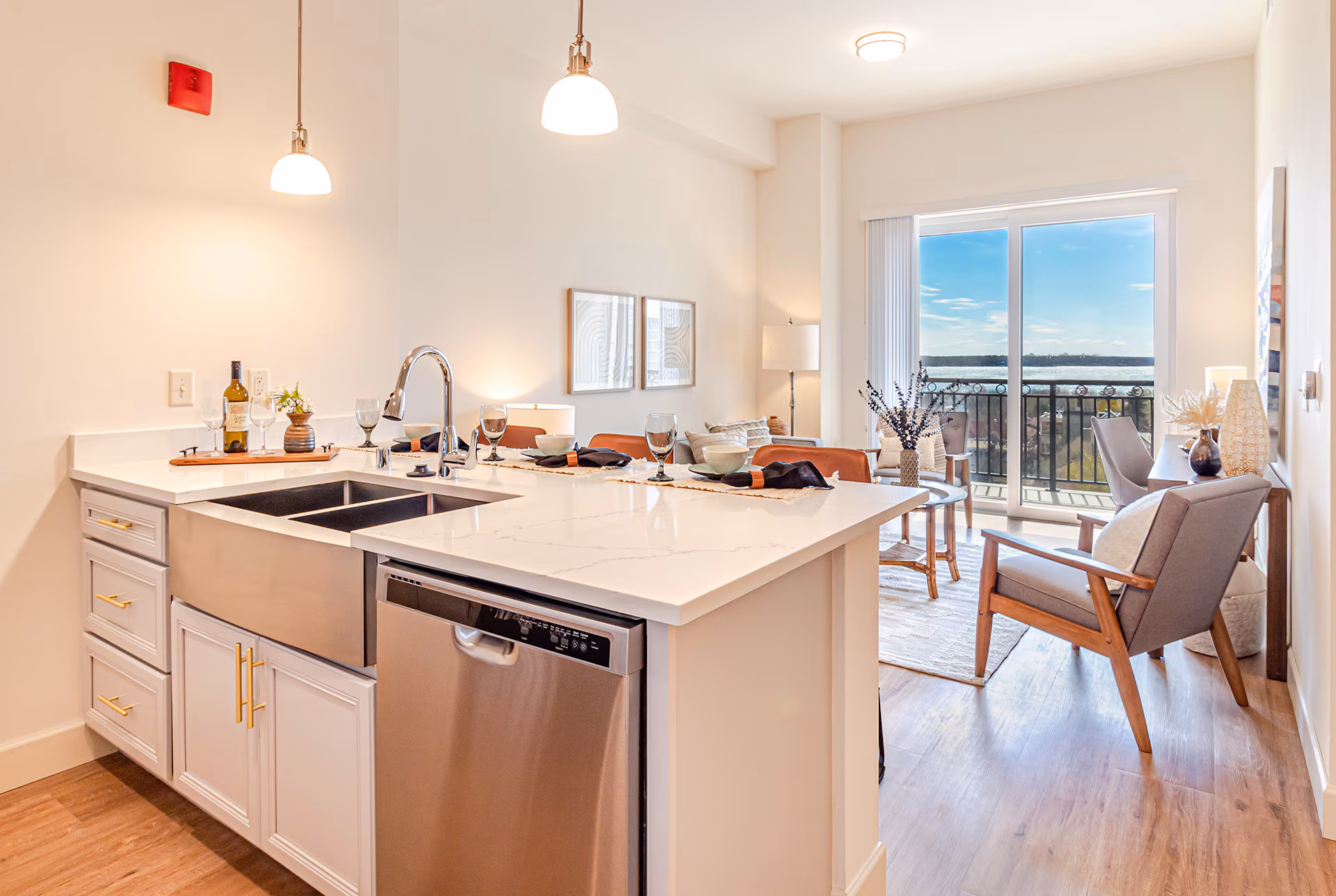 The Continental – Live Timelessly The Continental – Live Timelessly