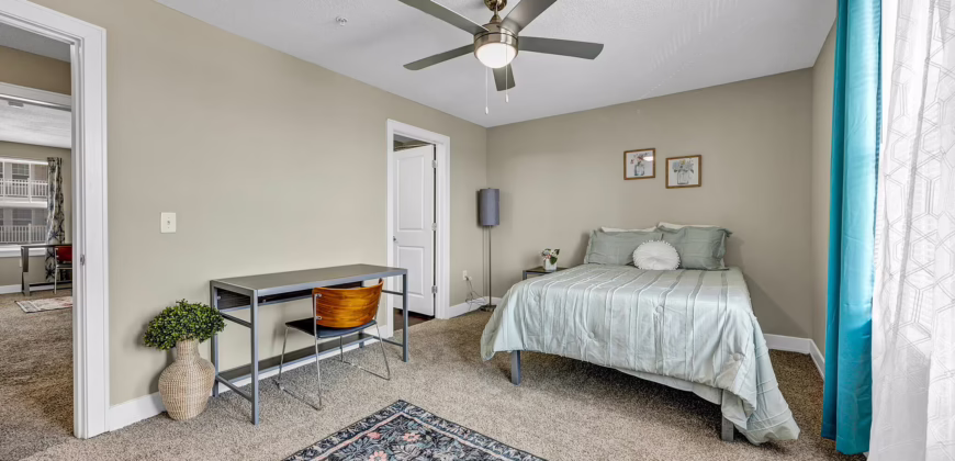 The Avenue at San Marcos Apartments